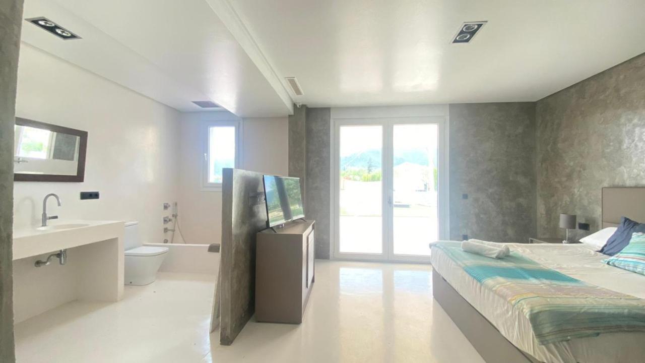 White House En Enguera - Fantastica Casa Con Jacuzzi Piscina Y Barbacoa Apartment Exterior foto